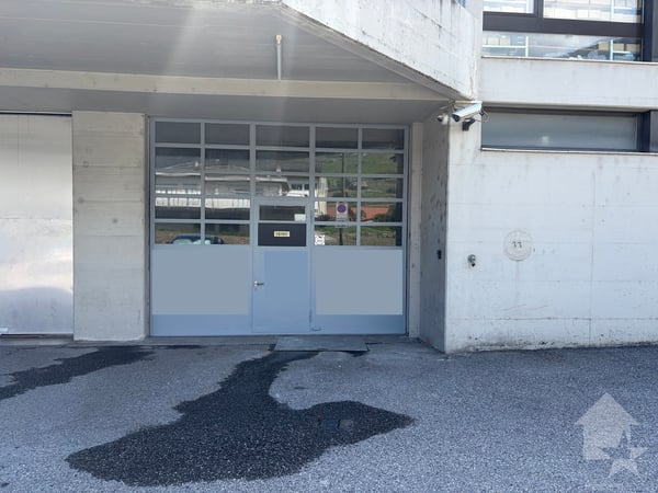 A louer, grand dépôt d'env. 189 m2 dans la zone commerciale de Conthey 3