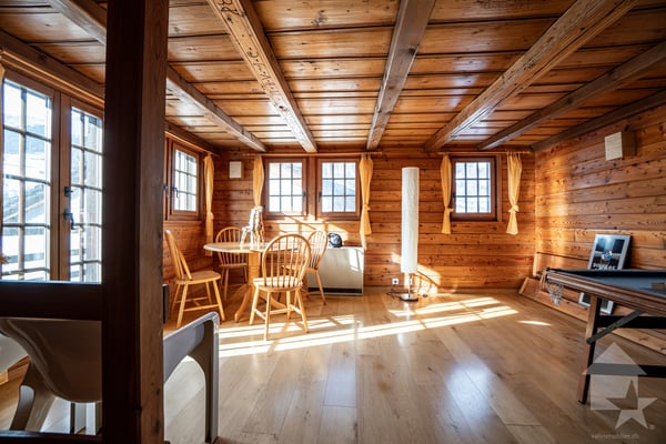 Chalet comprenant deux duplex indépendants avec grange aménageable 13