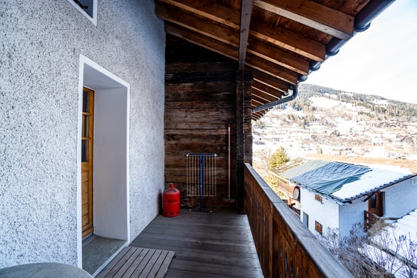 Chalet comprenant deux duplex indépendants avec grange aménageable 11