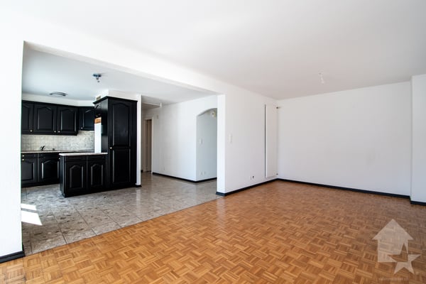 Collombey, maison villageoise avec terrasse et box 2