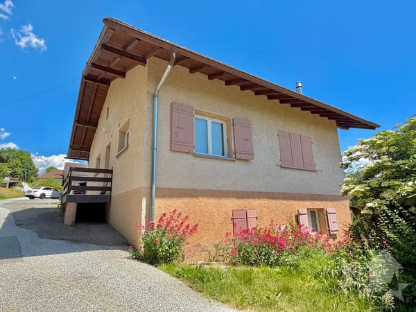 Lot immobilier, maison + terrains constructibles ! 1