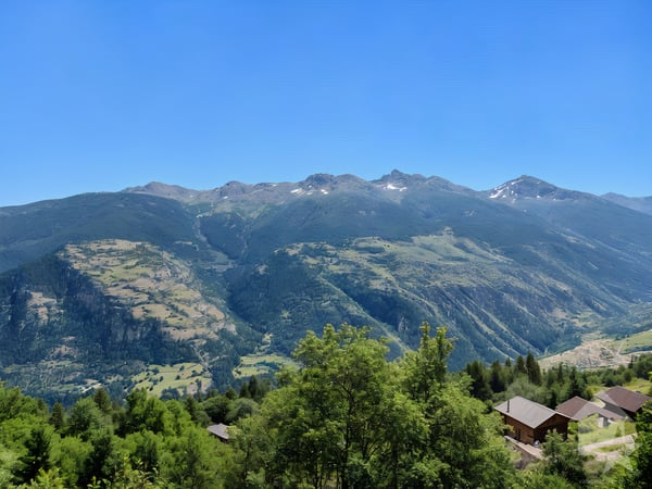 Charmant chalet à proximité du départ des pistes de ski 12
