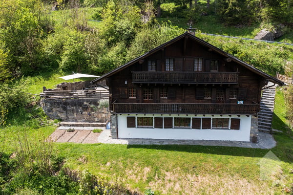 Spacieux chalet au coeur de la nature 1