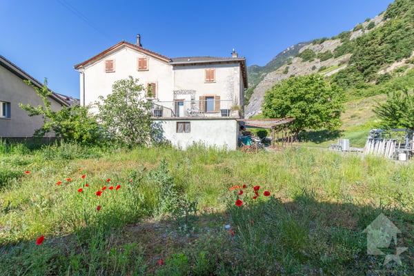 Opportunité rare de façonner un bout d'histoire au coeur du Valais 2