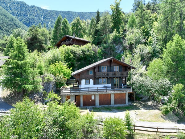 Magnifique chalet de caractère situé dans les mayens de Saxon 1