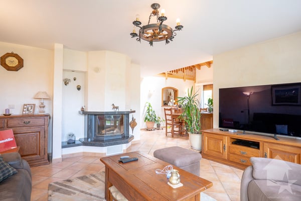 Superbe villa dans un quartier très prisé de Lens 10