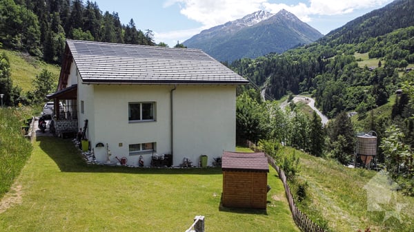 Spacieuse villa rénovée au centre de la vallée, vendable aux étrangers 3