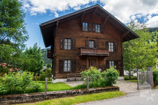 Authentique chalet de caractère au coeur de Morgins 1