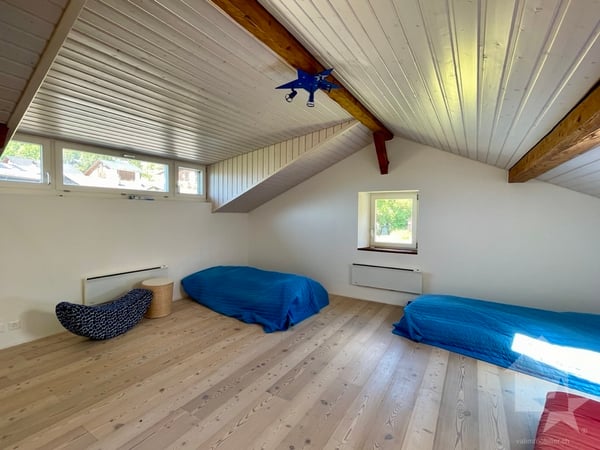 Maison ancienne en partie transformée: 1 duplex et 1 niveau à aménager 11