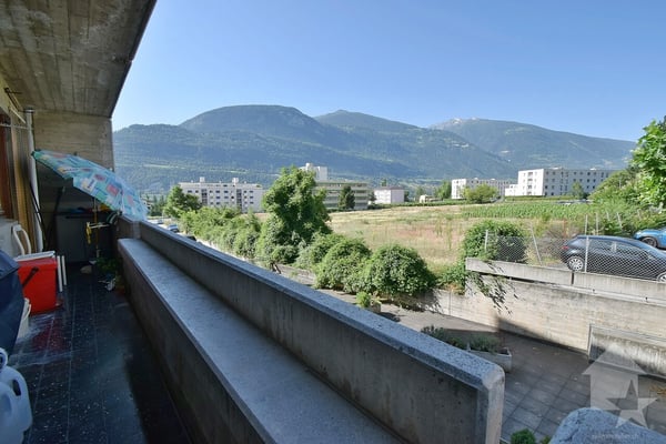 Joli 4.5 pièces près du centre de Sierre ! 1