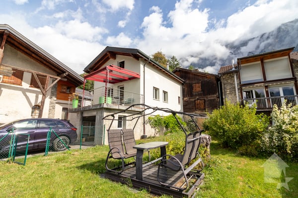 Jolie maison individuelle avec pelouse et garage 5