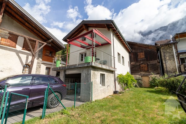 Jolie maison individuelle avec pelouse et garage 2
