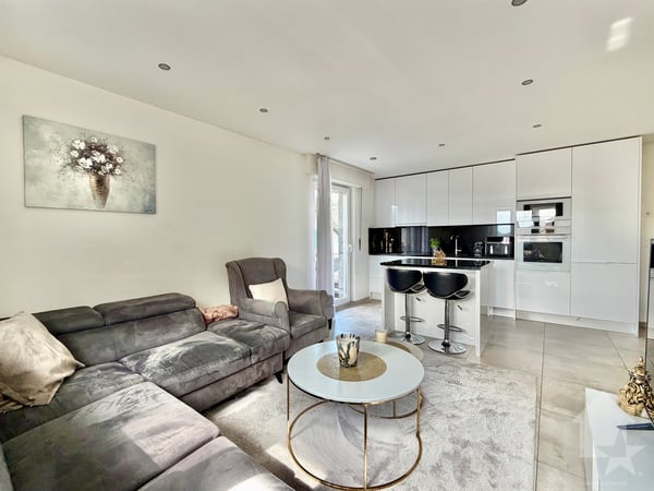 Appartement rénové de 3.5 pces avec place de parc 2