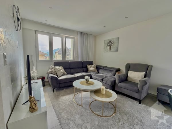 Appartement rénové de 3.5 pces avec place de parc 4