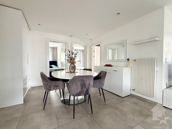 Appartement rénové de 3.5 pces avec place de parc 3