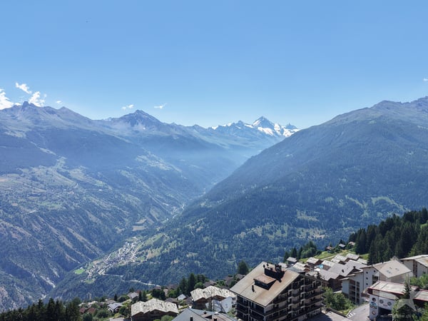 Appartement au pied des pistes des 4 Vallées avec vue panoramique 10