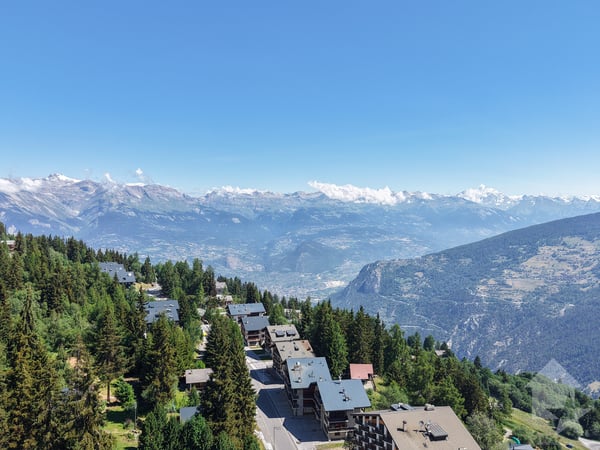 Appartement au pied des pistes des 4 Vallées avec vue panoramique 9
