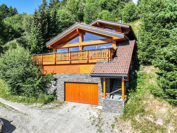 Magnifique chalet près des pistes de ski 5
