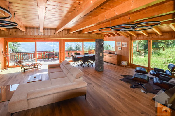 Magnifique chalet près des pistes de ski 11