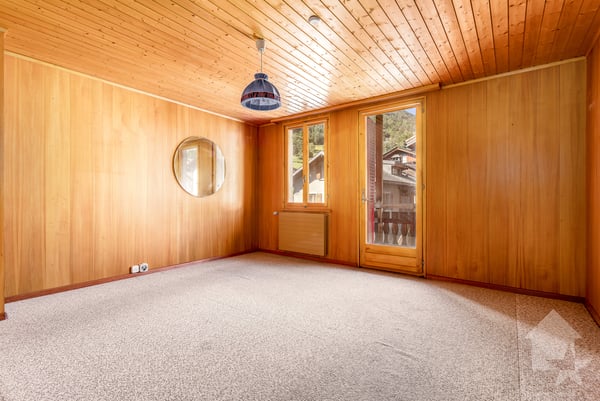 Maison villageoise à rénover, 2 pièces + locaux commerciaux, 490 m2 12