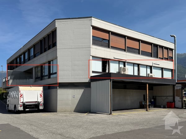 A louer, grande surface d'env. 130 m2 - zone commerciale Conthey 3