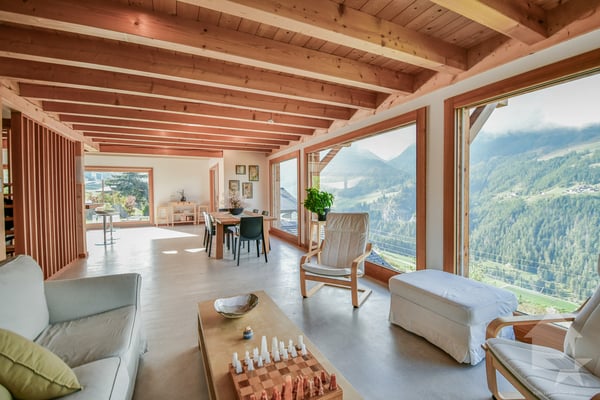 Splendide chalet de 275 m2 habitables au coeur de la nature