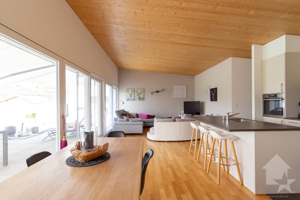 Charmant attique 5.5 pièces avec terrasse 3