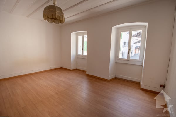 Immeuble à rénover de 3 appartements au coeur de Martigny 5