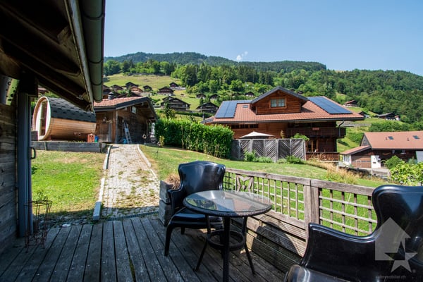Val-d'Illiez, magnifique chalet de 3 logements 2