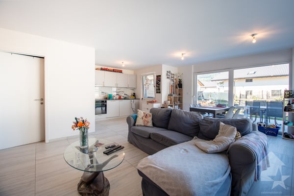 Appartement de 2.5 pièces avec terrasse et jardin 4