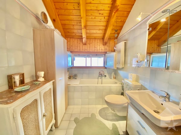 Spacieux attique au calme, parking, terrasse de 105 m2 et vue ! 13