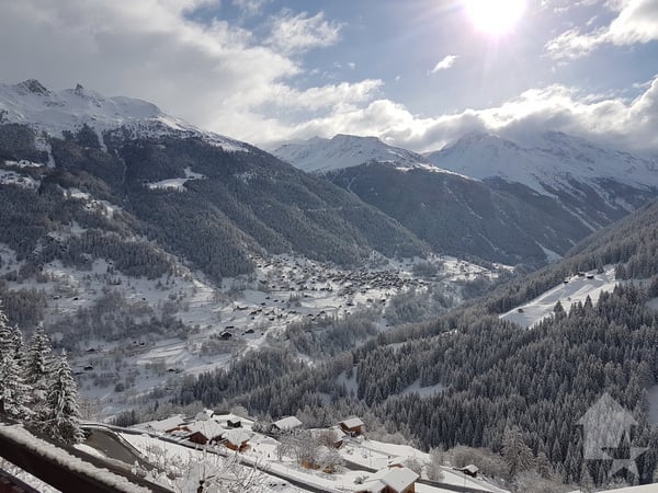 Magnifique chalet avec 2 places de parc extérieures 2