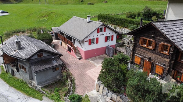Séduisant chalet à Mottec comprenant deux appartements indépendants 13