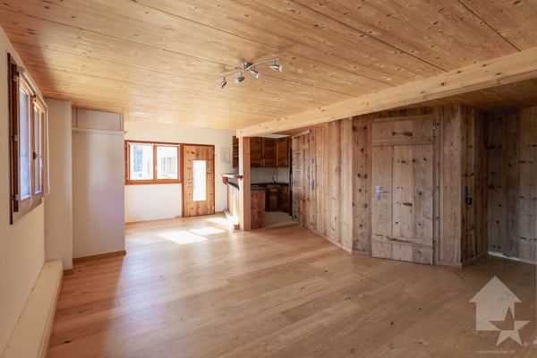 Grange rénovée de 4.5 pièces de 107 m2 habitables avec jardin de 40 m2 4