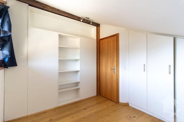 Grange rénovée de 4.5 pièces de 107 m2 habitables avec jardin de 40 m2 11