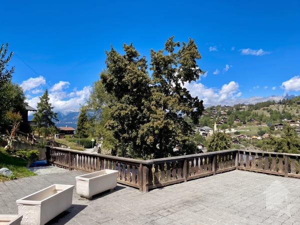 Au coeur de la station, agréable 2.5 pièces avec une grande terrasse 13