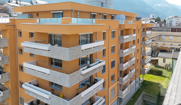 Appartement de ville de 2 pièces avec balcon dans un immeuble rénové 1