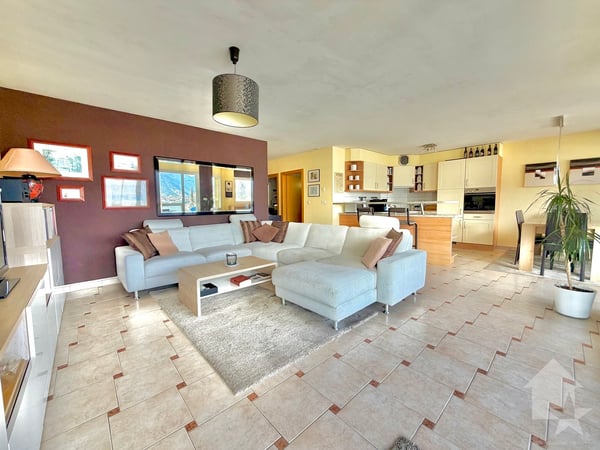 Bel appartement en terrasse avec un garage et une vue exceptionnelle ! 3