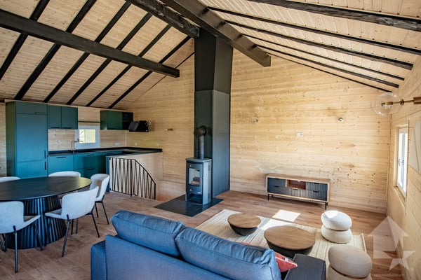 Maison mitoyenne refaite à neuf : calme, vue et ensoleillée 9