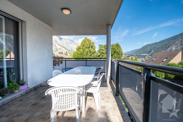 Spacieux appartement de 150 m² habitable de 3.5 pièces 1