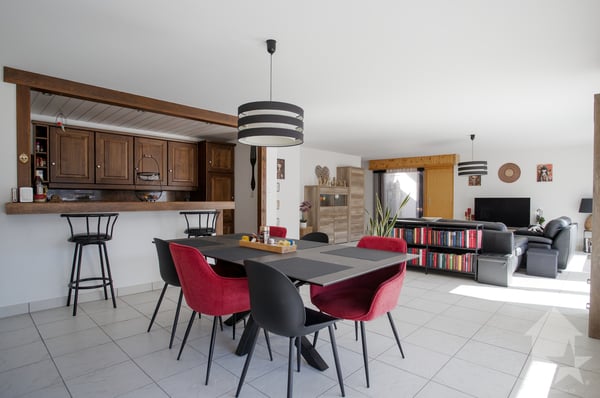 Spacieux appartement de 1.5 pièces, 150 m², deux salles de bains 2