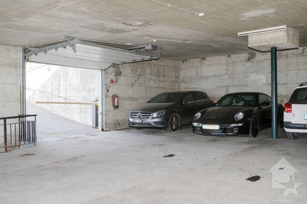 Spacieux appartement de 1.5 pièces, 150 m², deux salles de bains 13