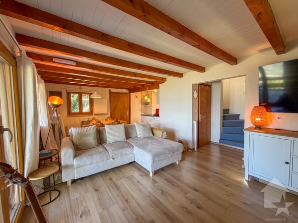 Charmant chalet de 4.5 pièces, emplacement bucolique 9