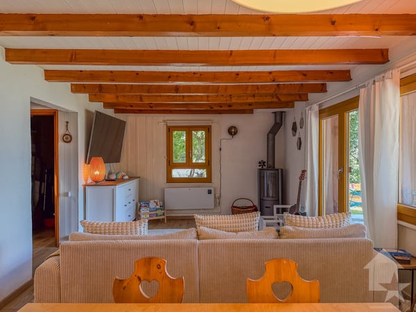 Charmant chalet de 4.5 pièces, emplacement bucolique 6