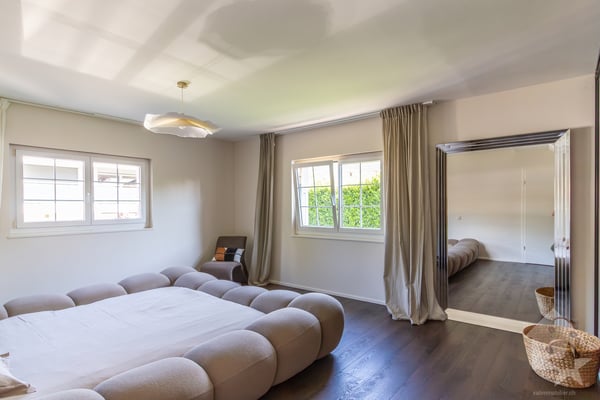 Magnifique villa 6.5 pièces rénovée avec studio et grand jardin 13