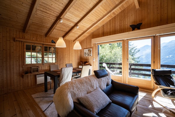 Séduisant chalet entouré de nature avec vues magnifiques 4