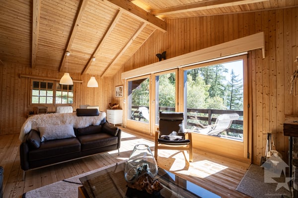 Séduisant chalet entouré de nature avec vues magnifiques 2