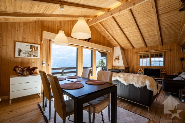 Séduisant chalet entouré de nature avec vues magnifiques 6