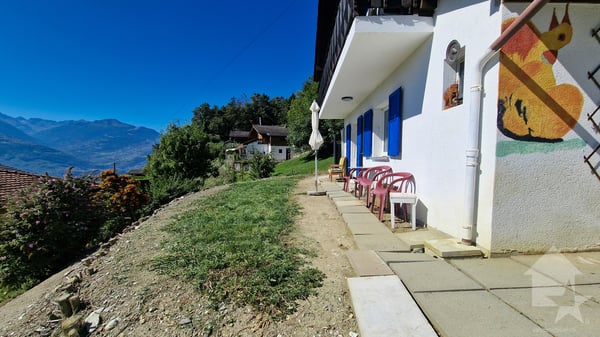 Charmant petit chalet 4.5p, superbe situation, calme, vue, ensoleillé! 6