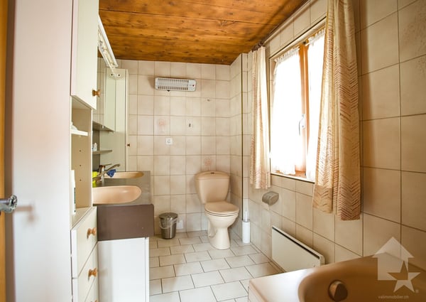 Chalet de 5.5 pièces avec cachet, 180 m2, situation ensoleillée 10